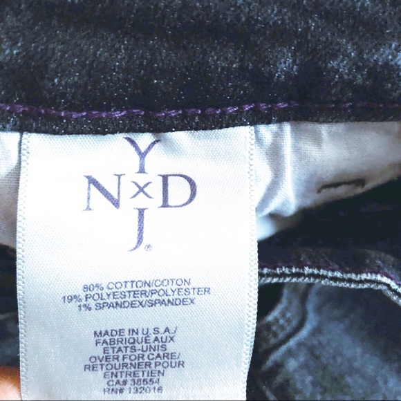 NYDJ Blue Jeans with Flat Button Zipper Front Closure - Picture 8 of 8